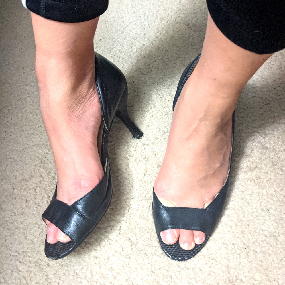 Nine West Black peep toe heels